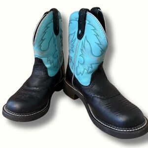 Size 8B women Justin cowboy boots in color aqua buffalo